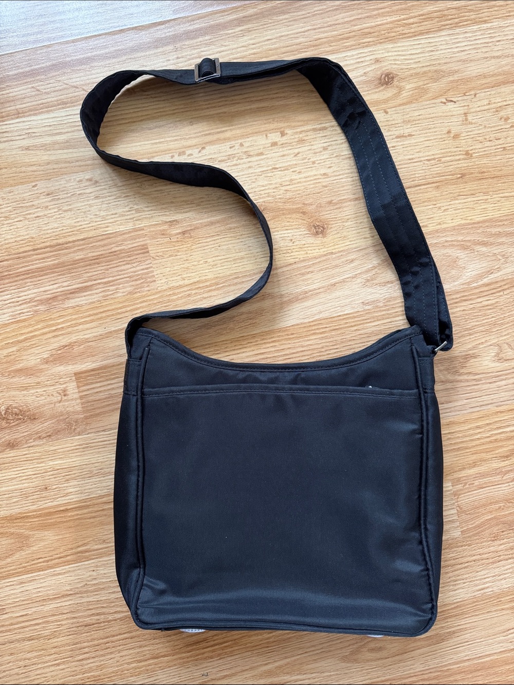 Lug ‘Hopscotch’ Crossbody Messenger Bag 🔅 - Picture 2 of 13